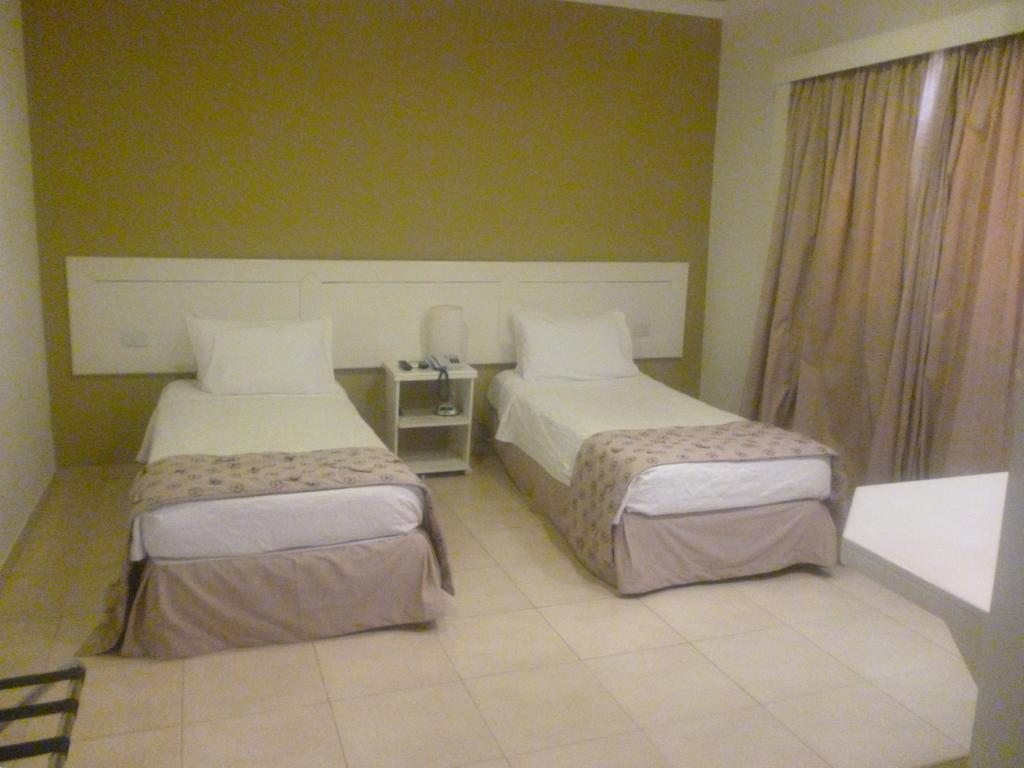 Hotel Anaca Sao Carlos Rum bild